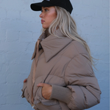 Billie Puffer in Latte - Mode & Affaire