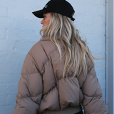 Billie Puffer in Latte - Mode & Affaire