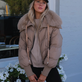 Billie Puffer in Latte - Mode & Affaire