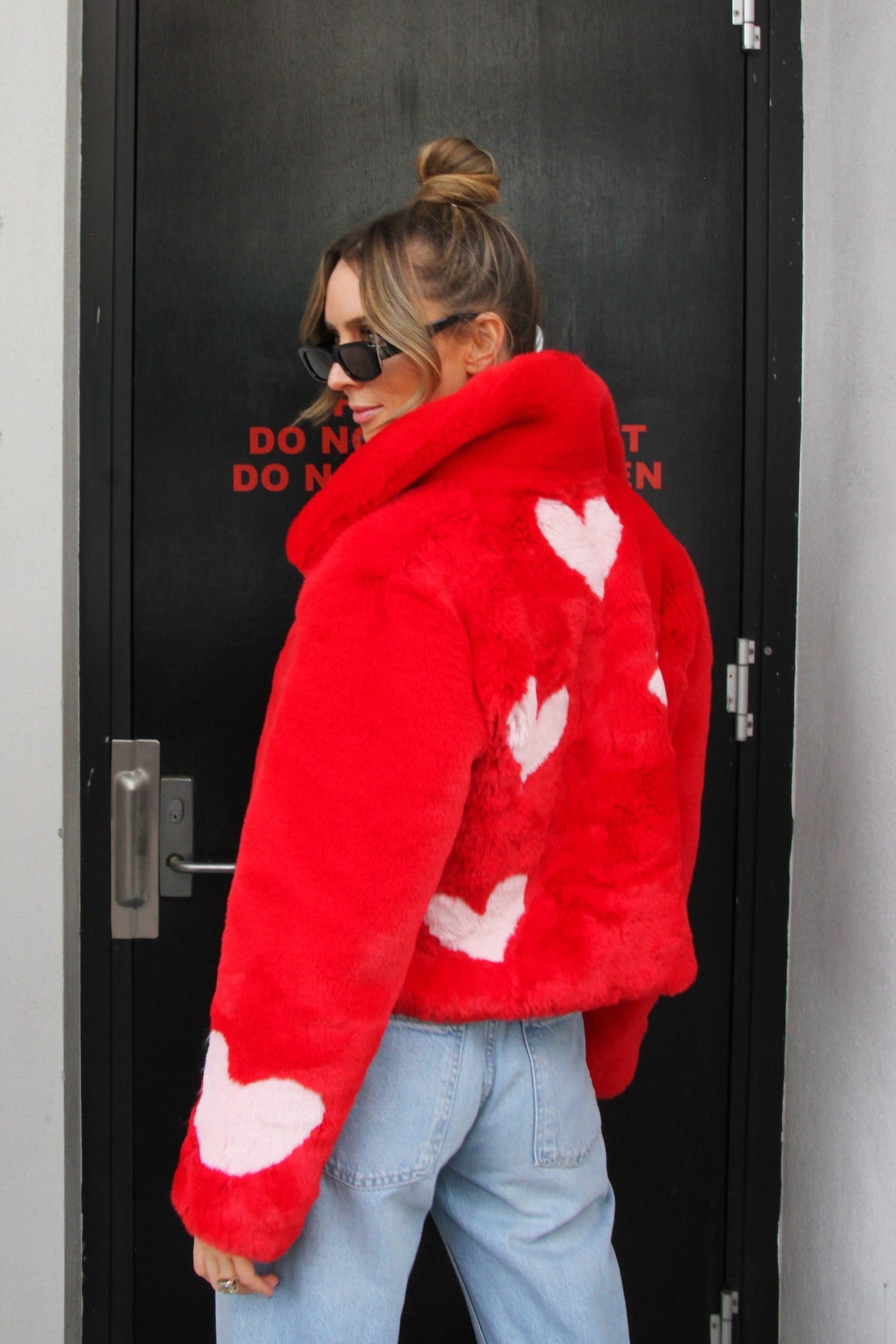 Queen Of Hearts Reverse Cropped Coat - Mode & Affaire