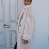 Willow Faux Fur Coat in Créme