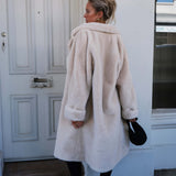 Willow Faux Fur Coat in Créme
