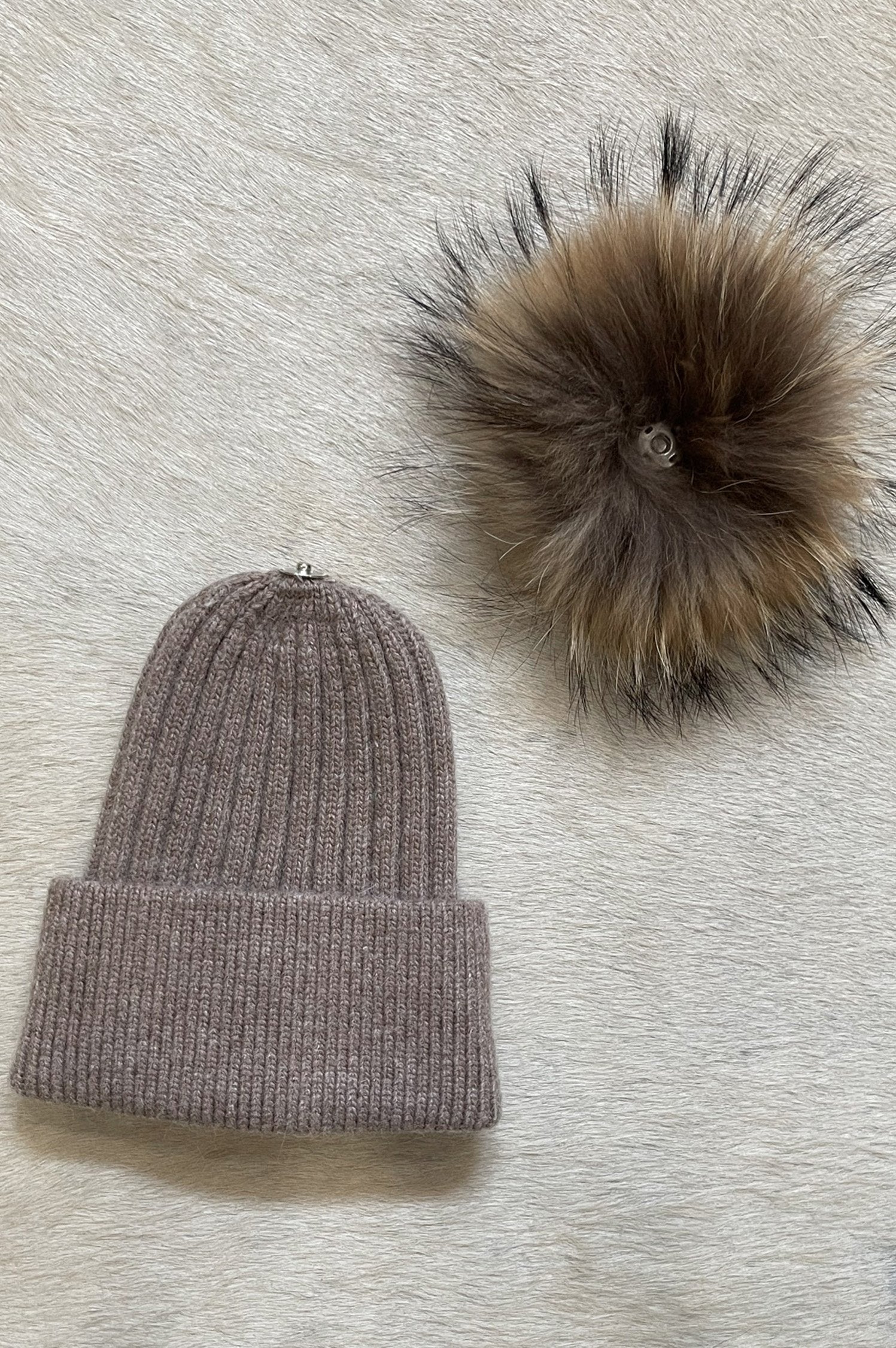 Baby Angora Beanie Cedar - Mode & Affaire