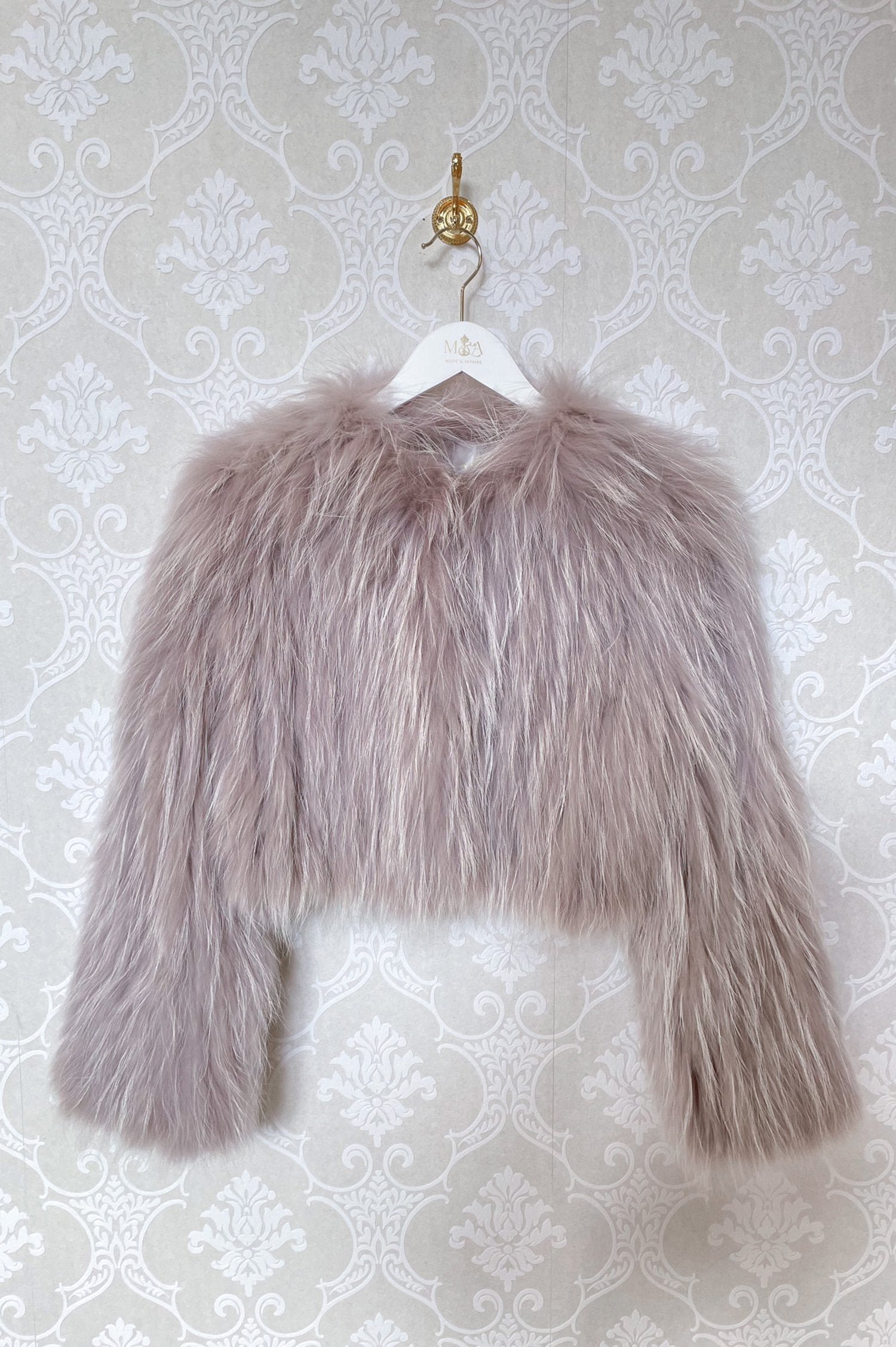 Elodie Cropped Fur Jacket in Grey Snow - Mode & Affaire