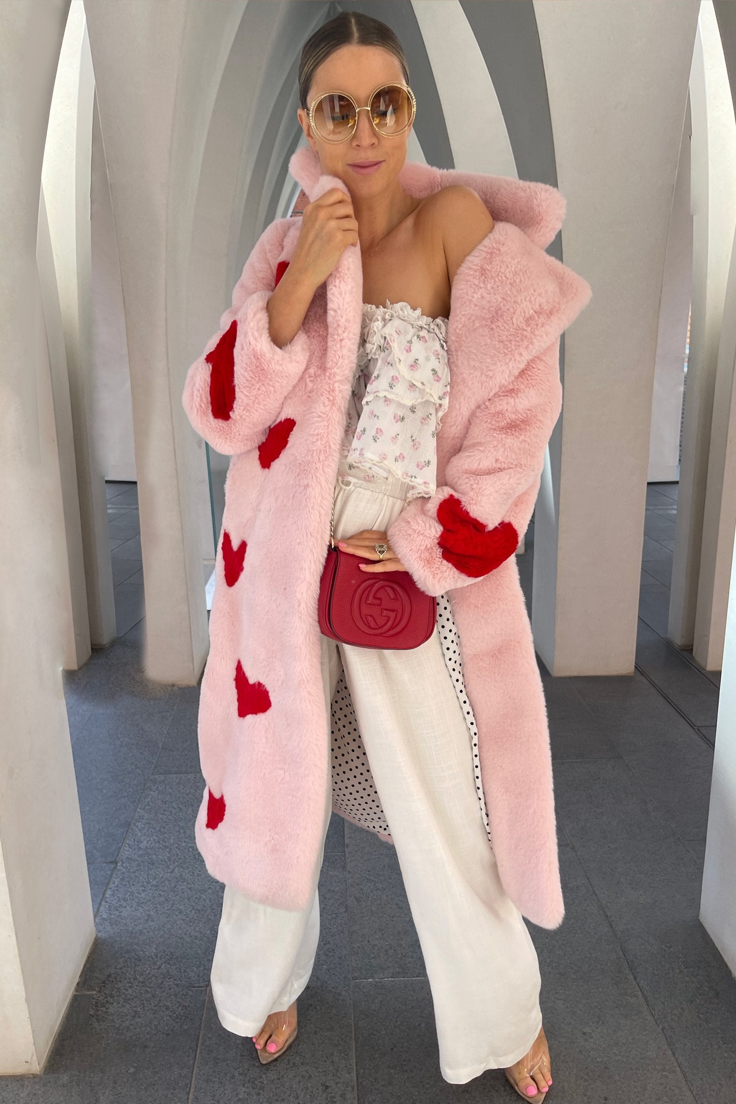 Queen Of Hearts Faux Coat - Mode & Affaire