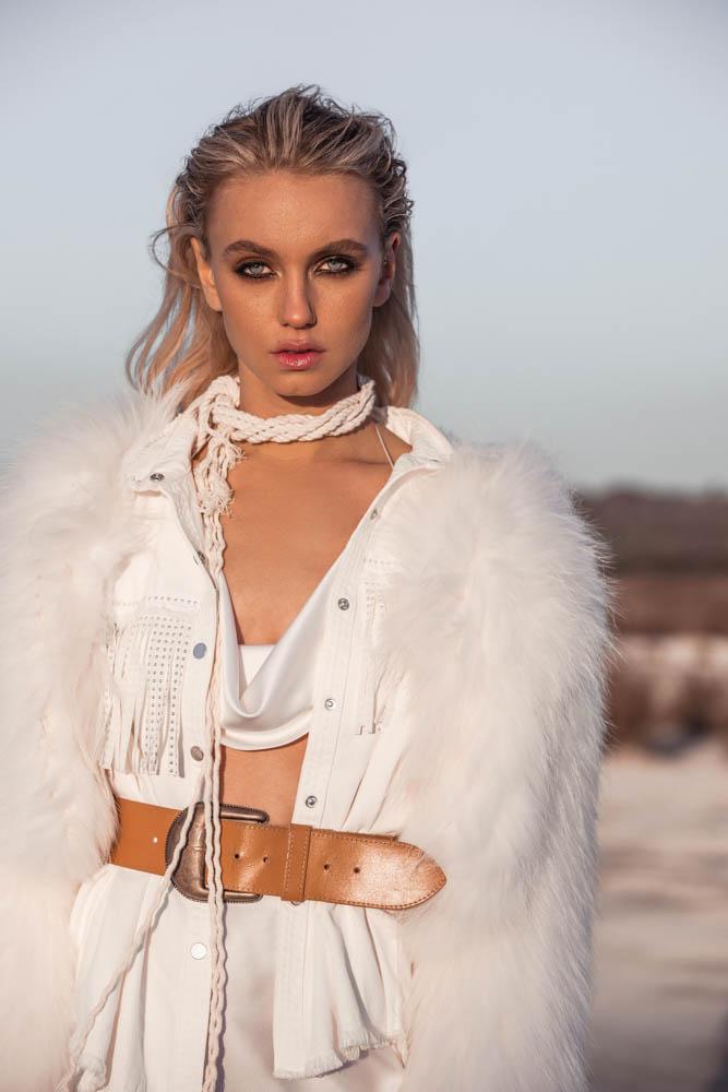 Elodie Cropped Fur Jacket in Snow - Mode & Affaire