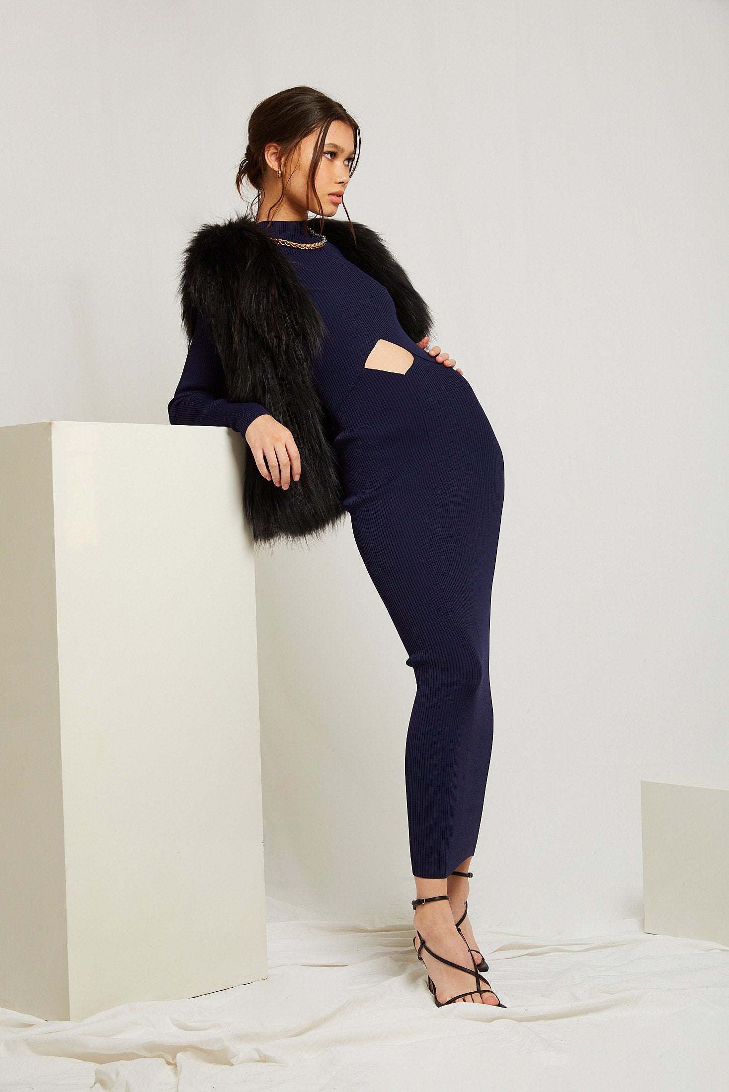 Sylvie Cropped Fur Vest in Onyx - Mode & Affaire