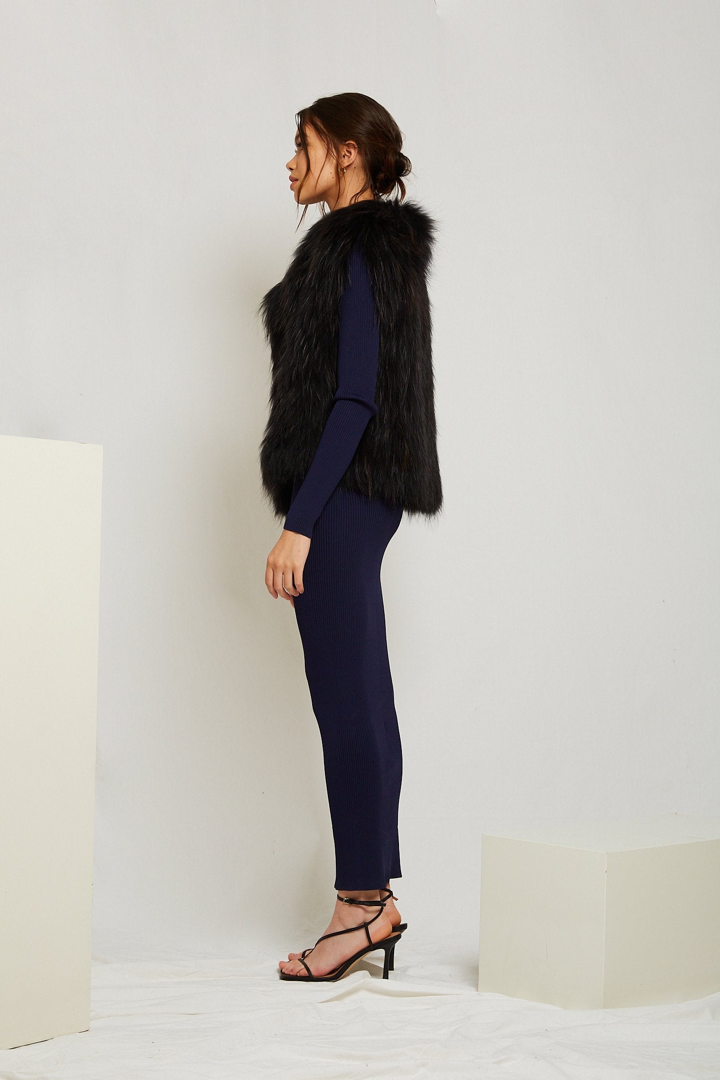Sylvie Cropped Fur Vest in Onyx - Mode & Affaire