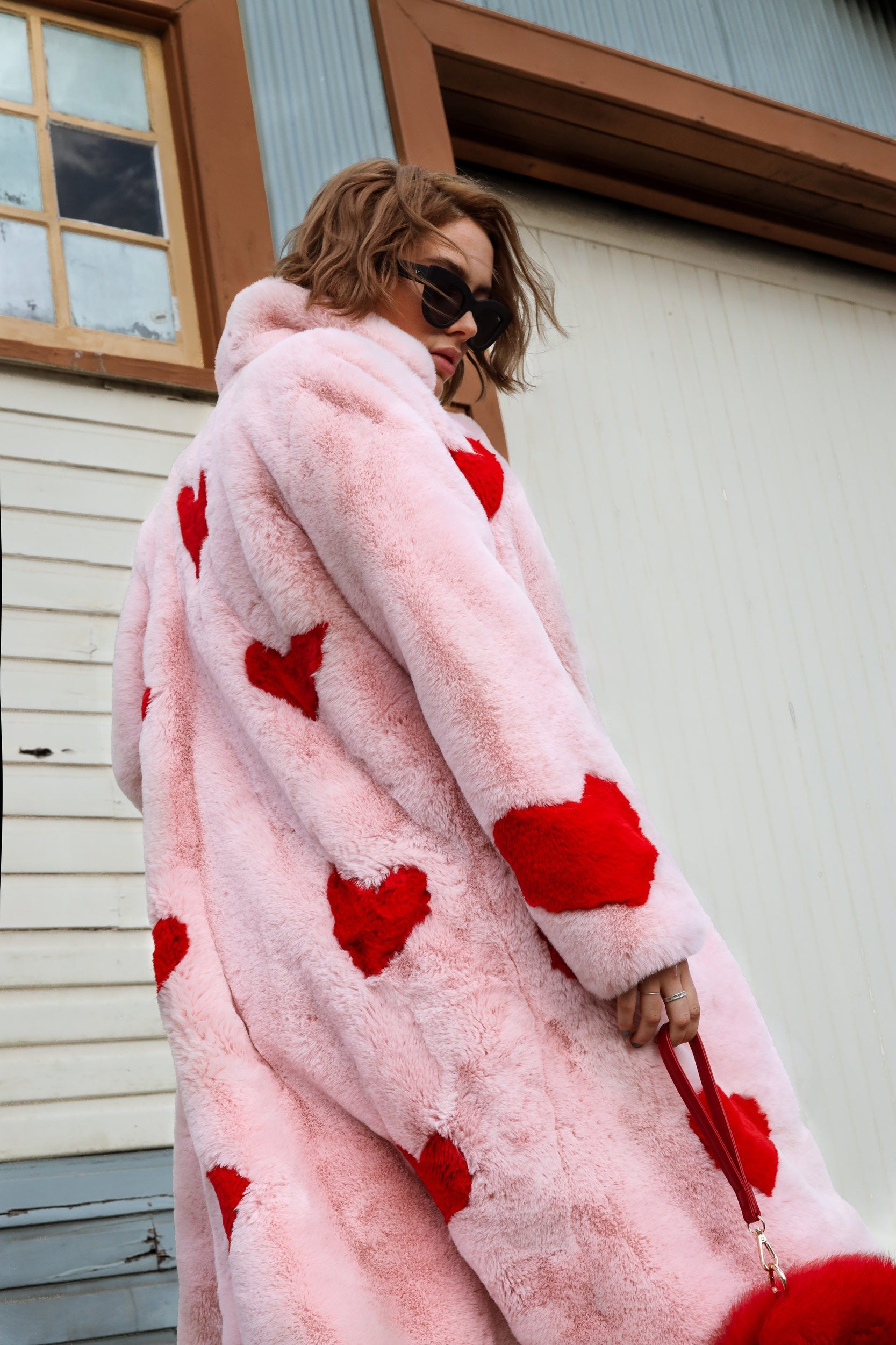 Queen Of Hearts Faux Coat - Mode & Affaire