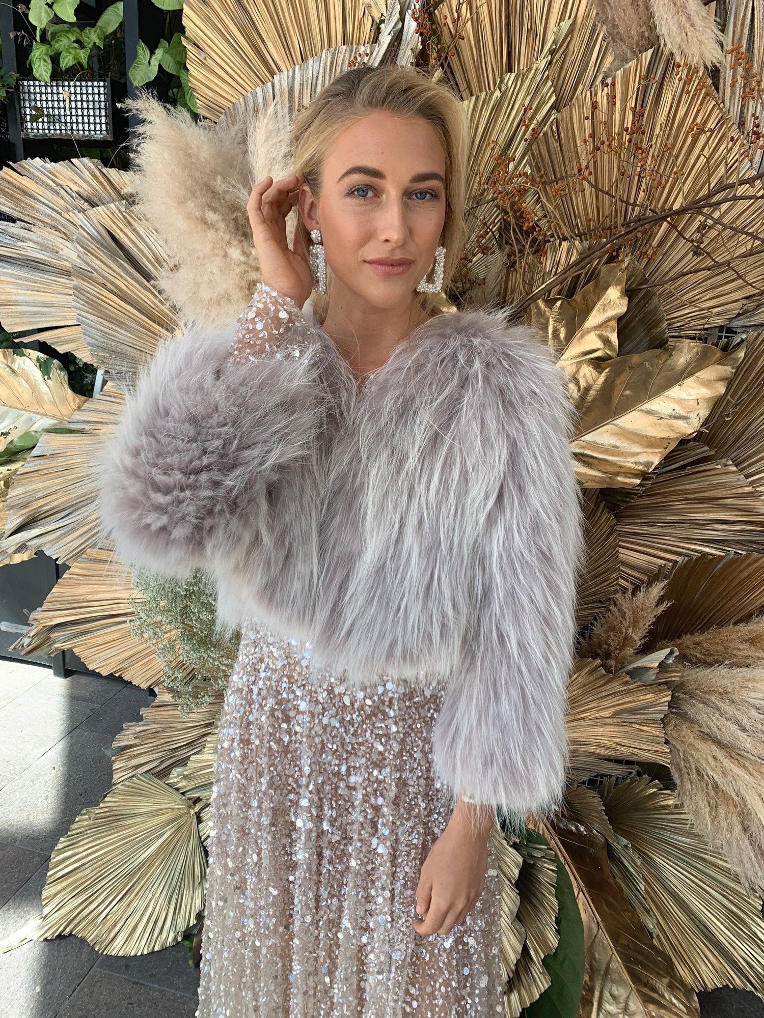 Elodie Cropped Fur Jacket in Grey Snow - Mode & Affaire