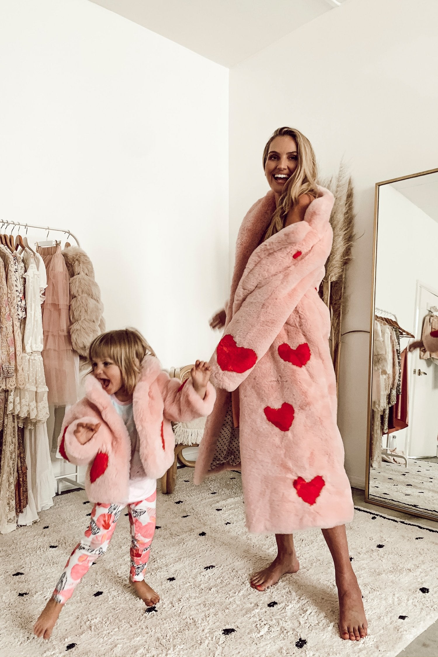 Queen Of Hearts Mini Faux Coat - Mode & Affaire