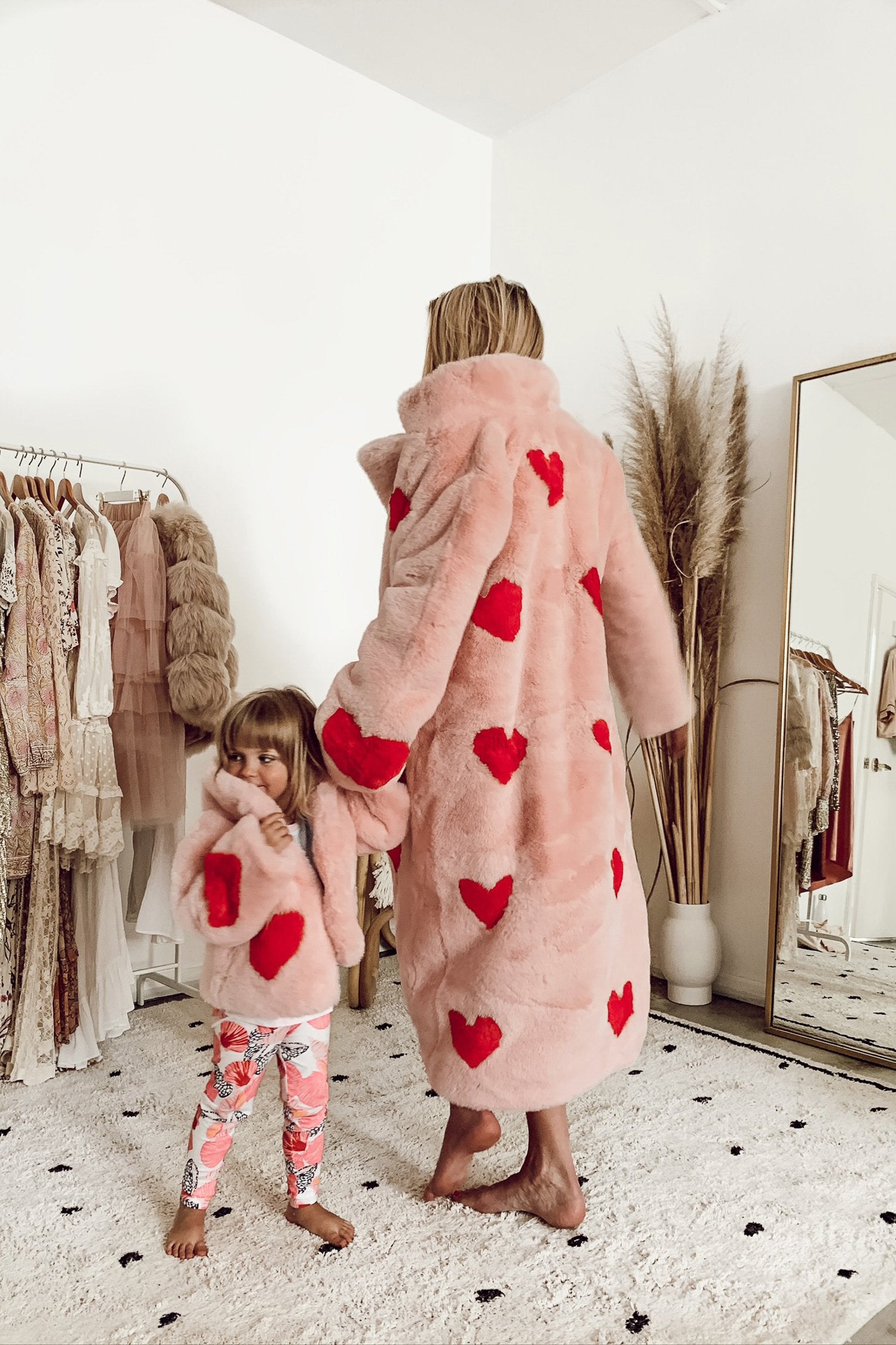 Queen Of Hearts Mini Faux Coat - Mode & Affaire
