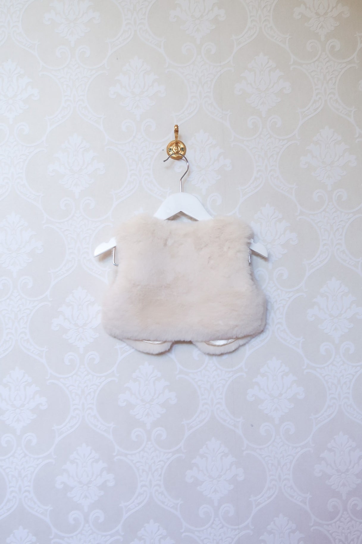 Kids Faux Fur Vest in Snow - Mode & Affaire