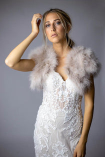 Plume Blush Feather Bolero - Mode & Affaire