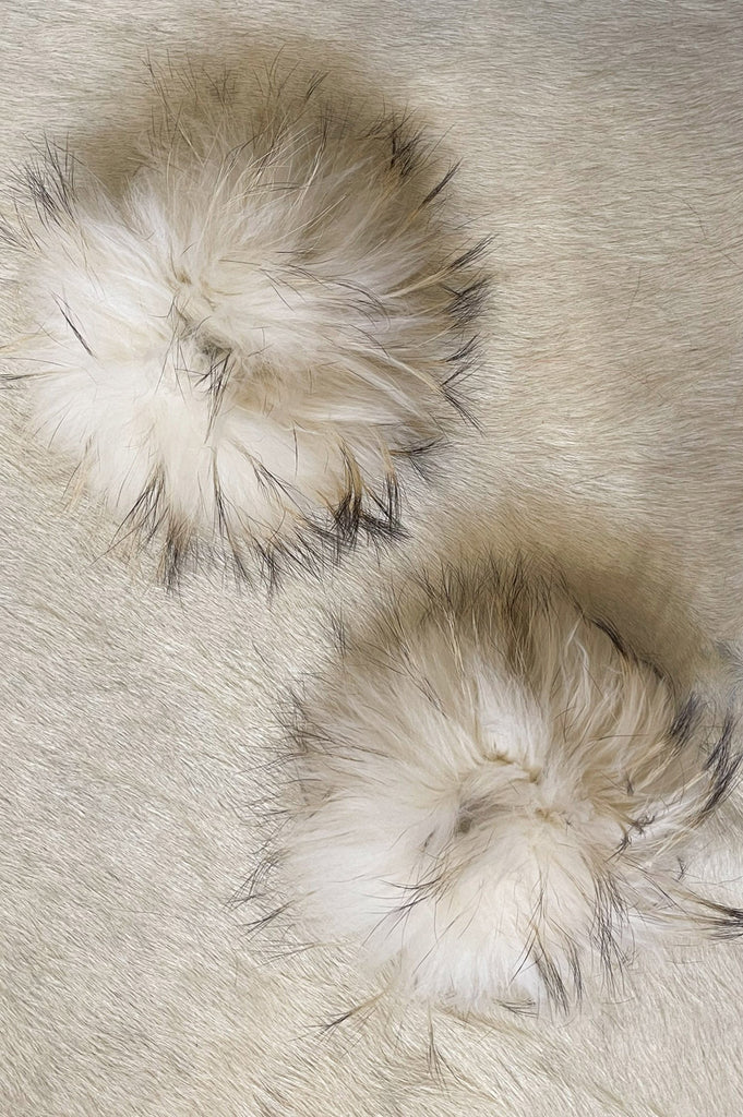 Mademoiselle Fur Cuffs Snow with Flecks - Mode & Affaire
