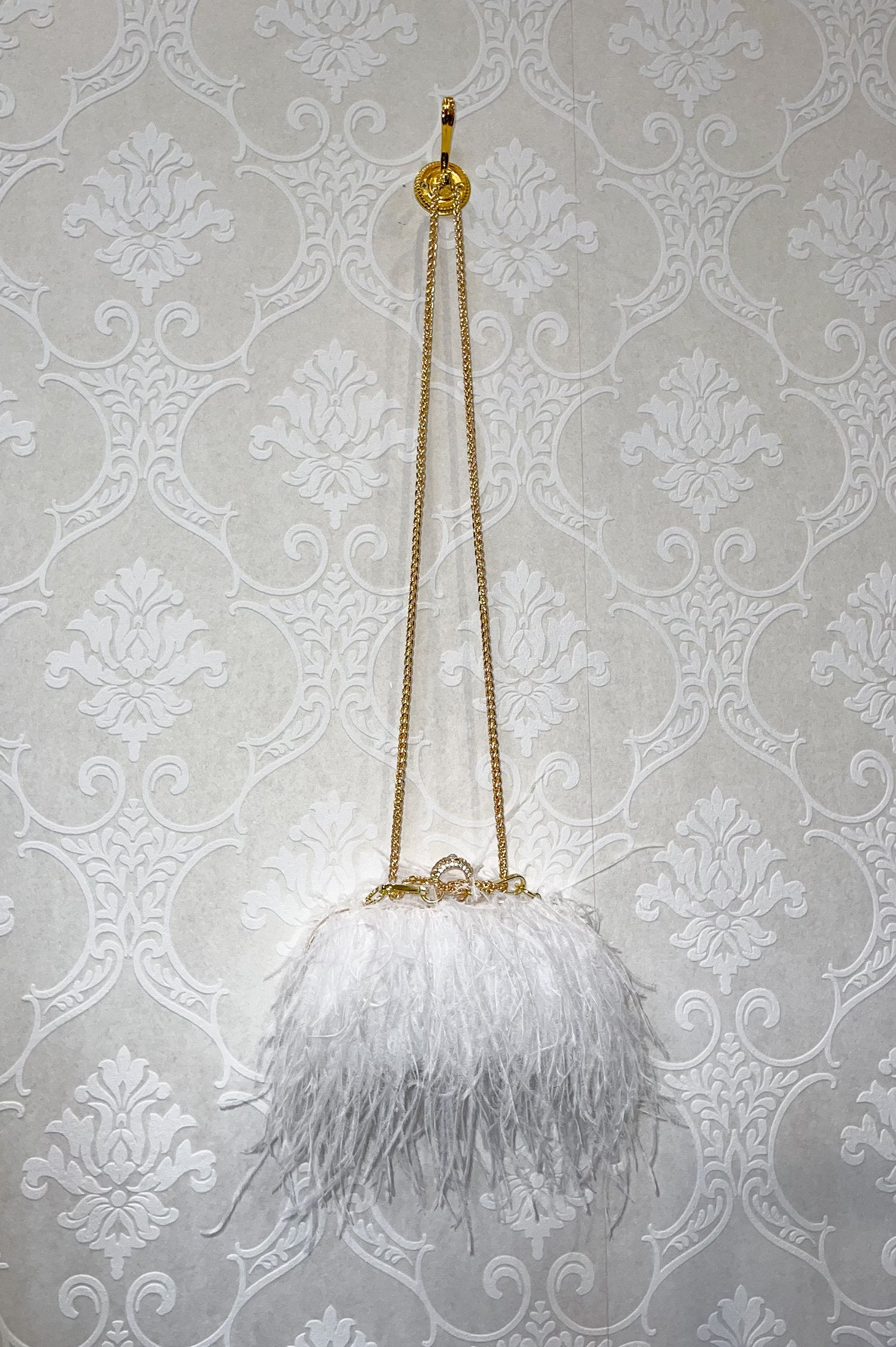 Odessa Ostrich Feather Bag Snow - Mode & Affaire
