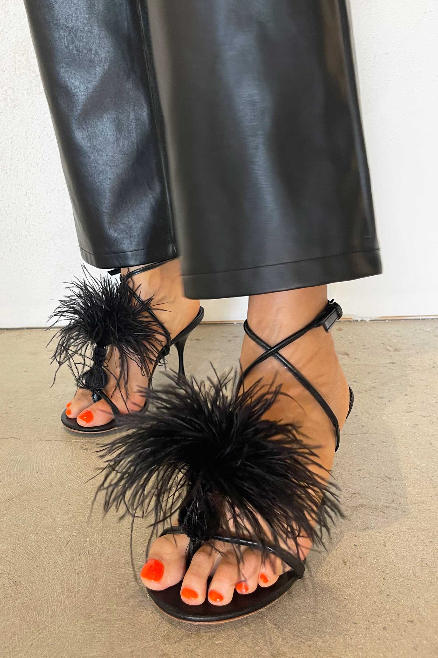 Valentino Black Ostrich Feather Sandals Size 37  Mine  Yours