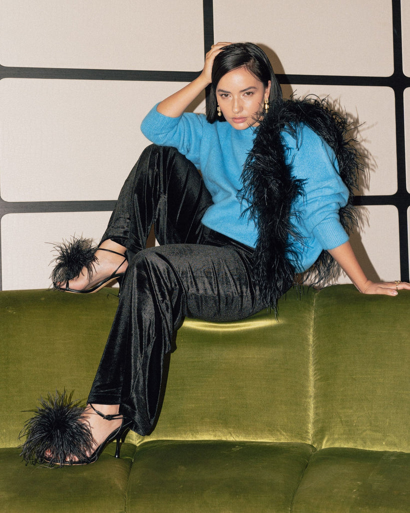 Delphine Ostrich Feather Collar in Onyx - Mode & Affaire