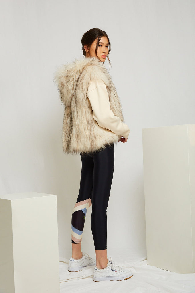 Alba Hooded Fur Vest in Snow with Flecks - Mode & Affaire