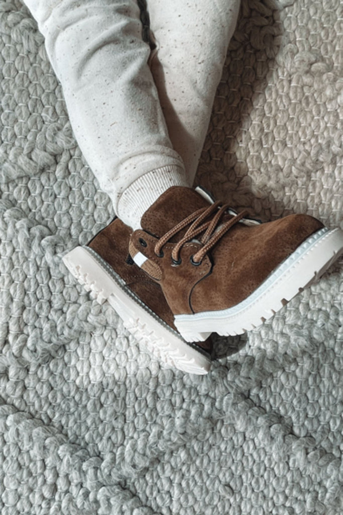Kids Desert Boots in Tan - Mode & Affaire